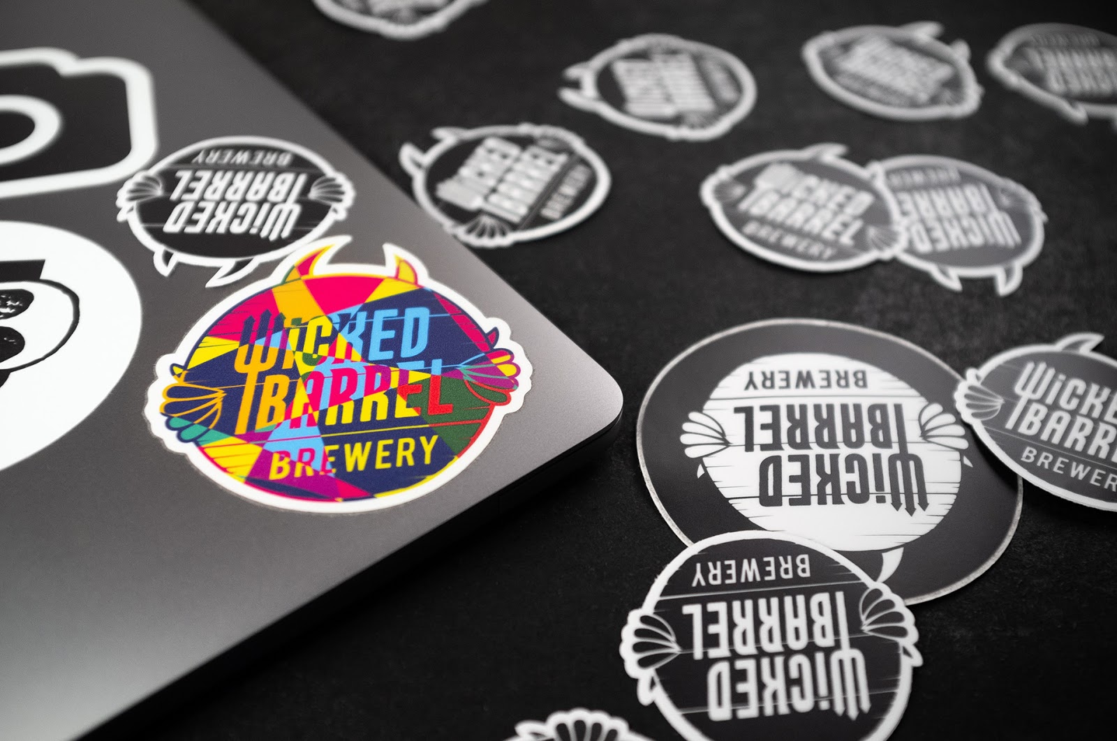 青島果酒包裝設(shè)計(圖12) 青島果酒包裝設(shè)計(圖12)