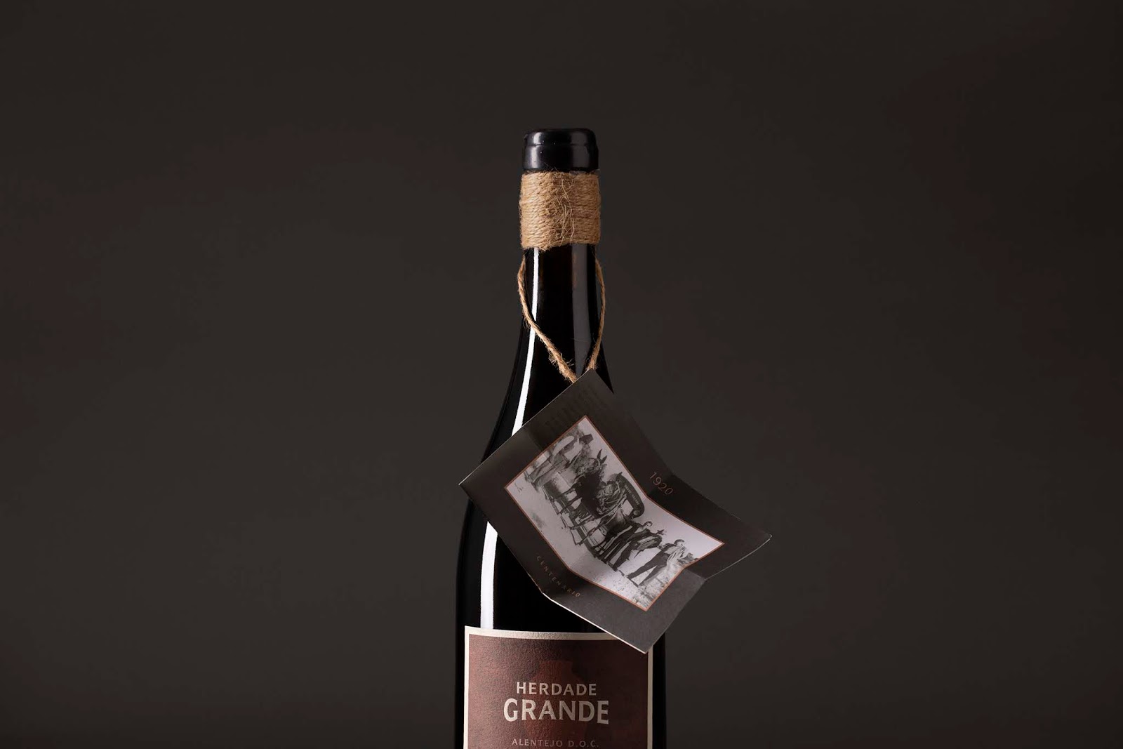 常州紅酒包裝設(shè)計(jì)(圖4) 常州紅酒包裝設(shè)計(jì)(圖4)