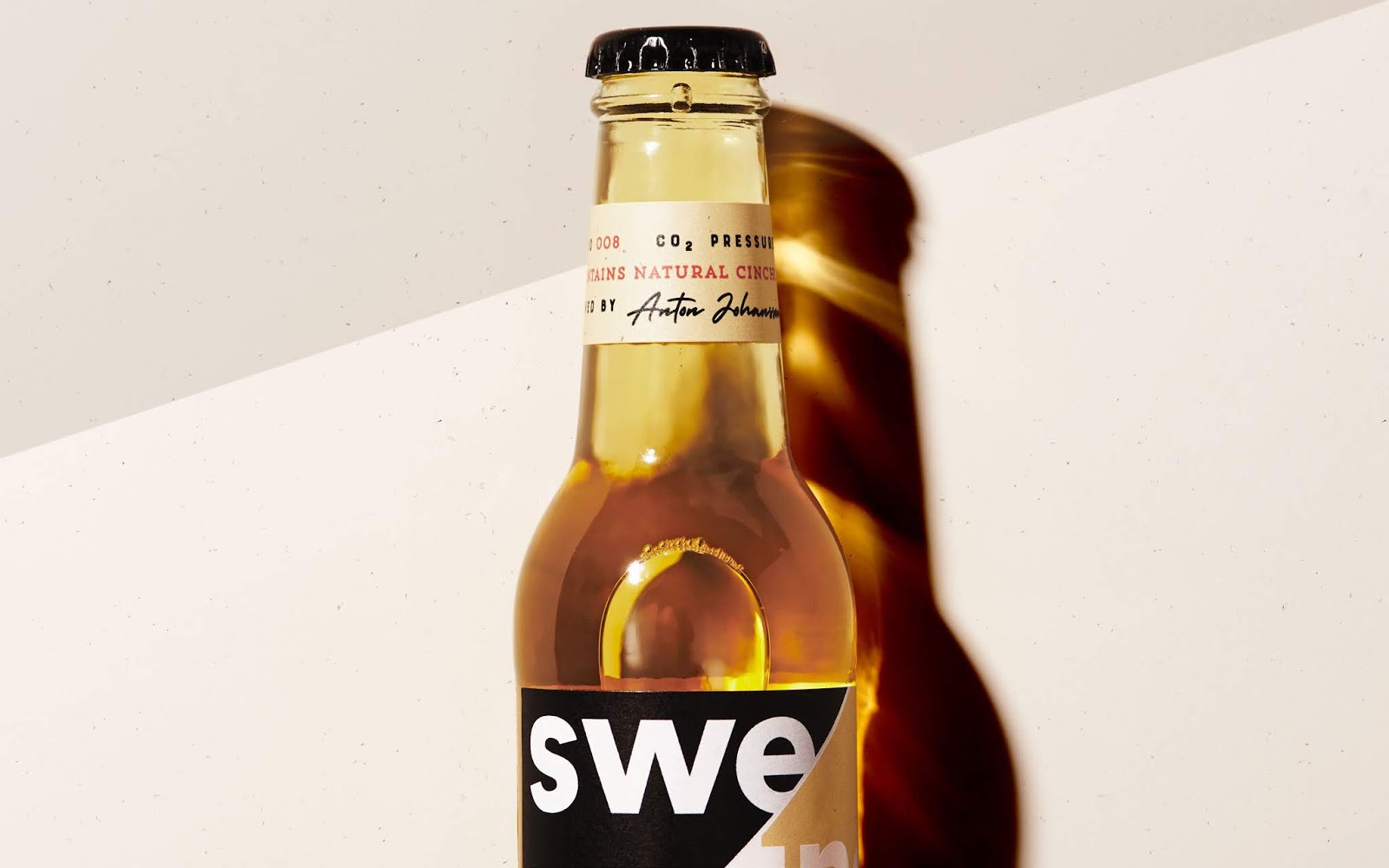 飲料酒水包裝設(shè)計(jì)純文字的設(shè)計(jì)版式(圖2)