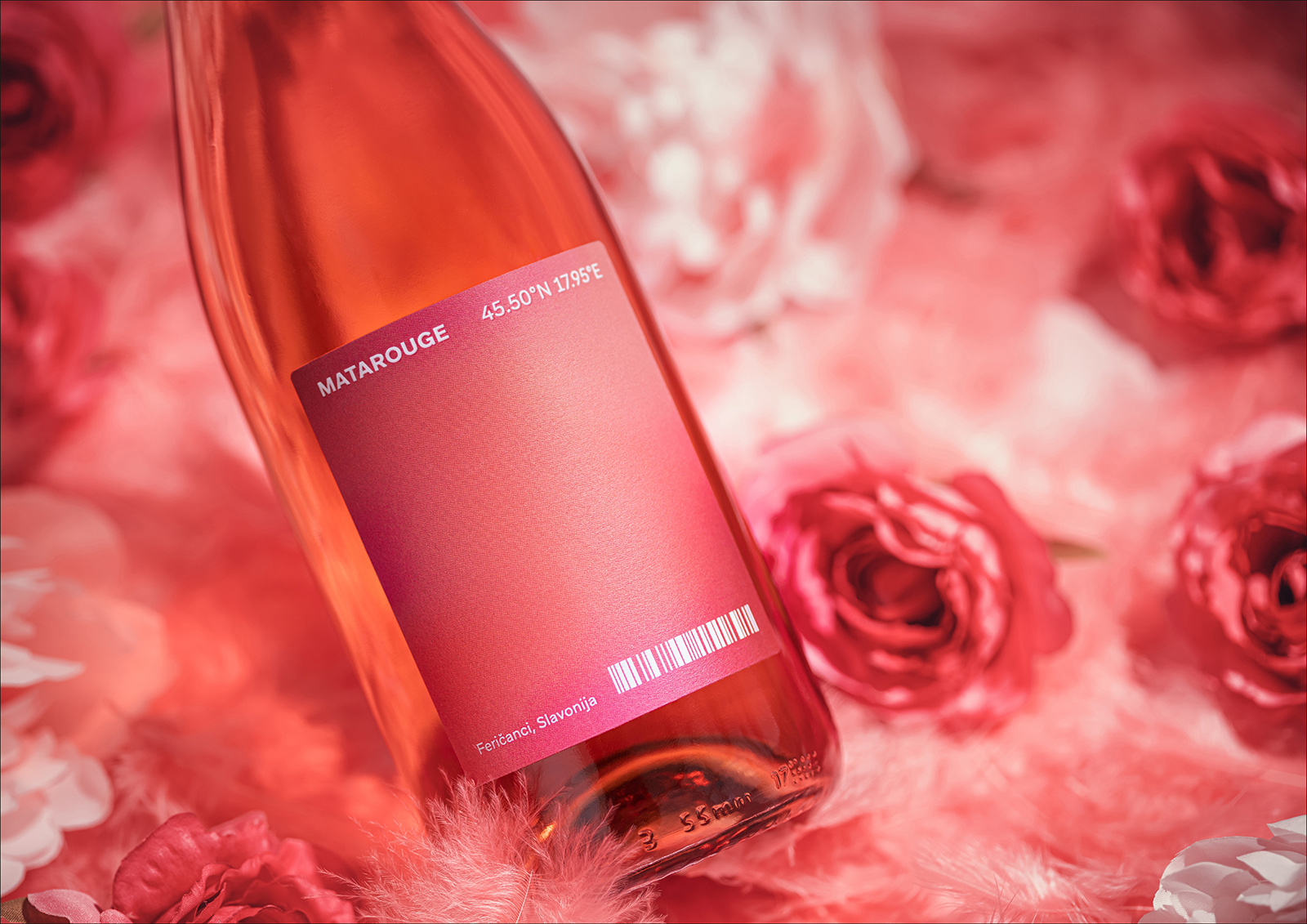 帶有可播放音樂(lè)的互動(dòng)標(biāo)簽的葡萄酒包裝這樣設(shè)計(jì)(圖9) 帶有可播放音樂(lè)的互動(dòng)標(biāo)簽的葡萄酒包裝這樣設(shè)計(jì)(圖9)