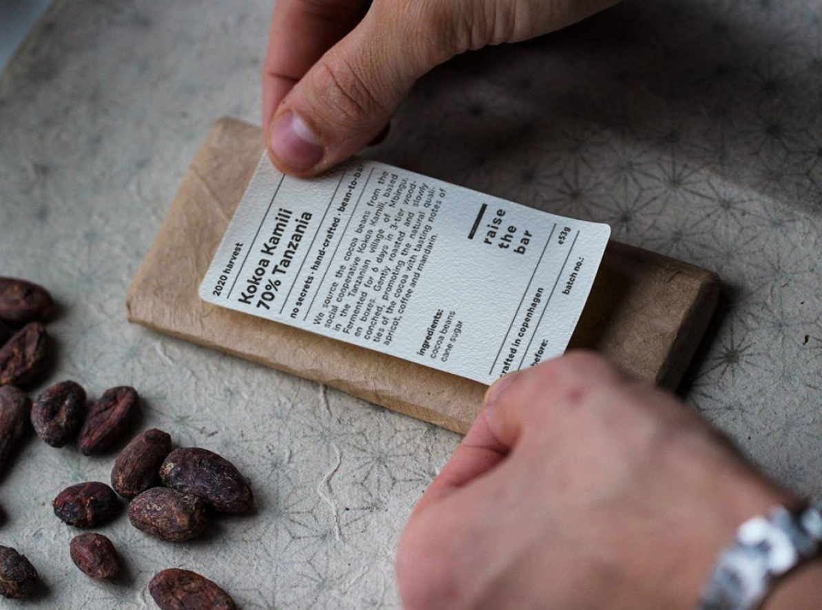 優(yōu)質(zhì)極簡的手工巧克力包裝設(shè)計參考(圖4) 優(yōu)質(zhì)極簡的手工巧克力包裝設(shè)計參考(圖4)