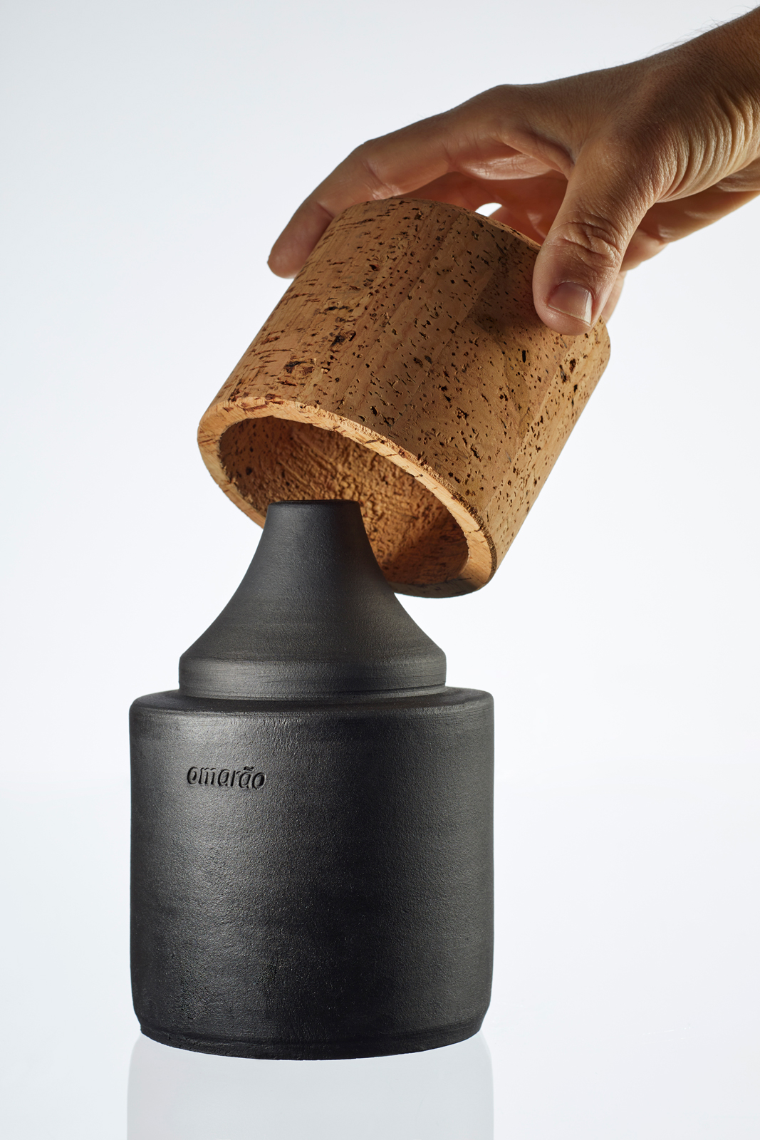 葡萄牙Omar?o橄欖油獨特的包裝設(shè)計(圖4)