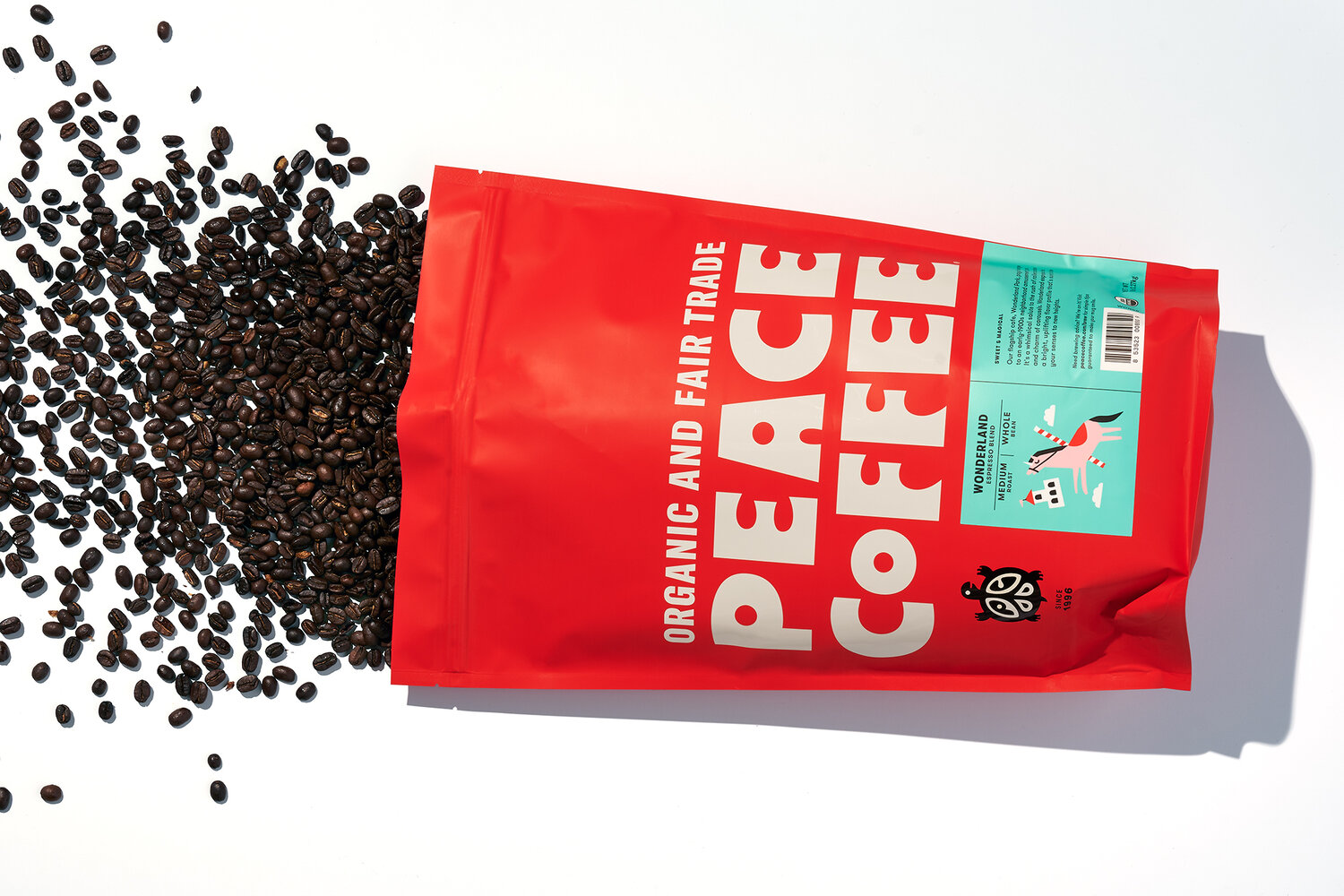 可愛(ài)有趣的咖啡豆包裝這樣設(shè)計(jì)(圖2)