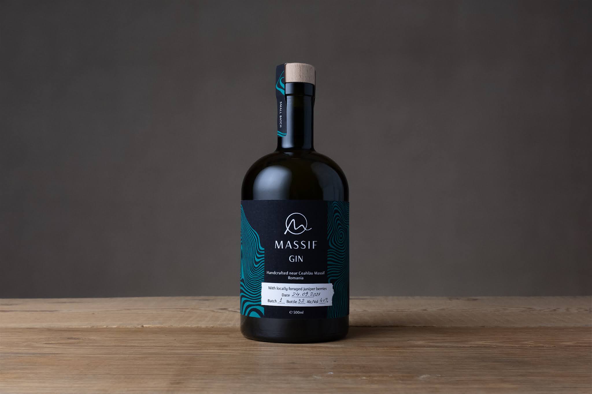 山脈樹的年輪概念的酒包裝設計(圖10)