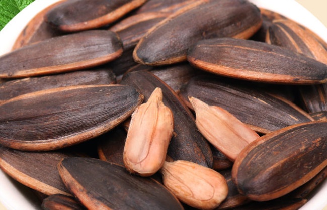 疆北大叔品牌logo與食品包裝設(shè)計欣賞(圖2)