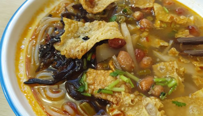 藍小拐螺螄粉品牌logo與食品包裝設(shè)計欣賞(圖2)