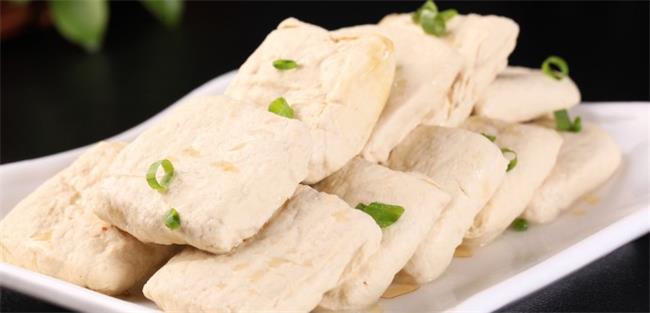 金大豆品牌logo與食品包裝設(shè)計欣賞(圖2)