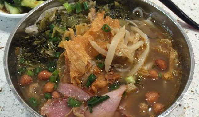 黃李記桂柳螺螄粉食品包裝設(shè)計(jì)欣賞(圖2)