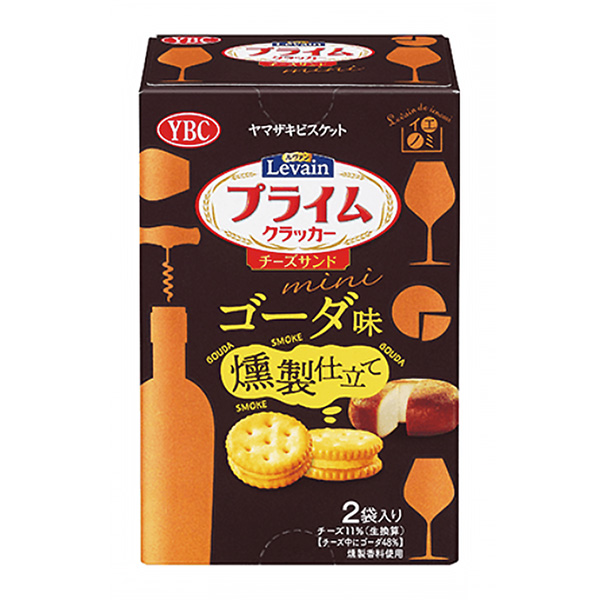 魯汶三明治戈達(dá)味熏制品山崎餅干包裝設(shè)計(圖1)